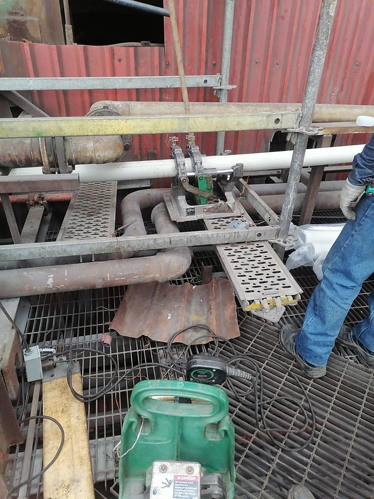 Instalaciones industriales y estructuras de acero